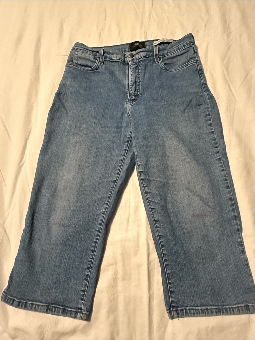 NYDJ Light Blue Women’s Wide Leg Capris